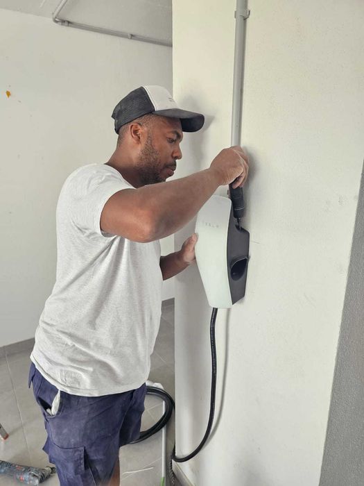 EletroPretinho- Instalações Elétricas e WallBox´s -  Inscrito DGE