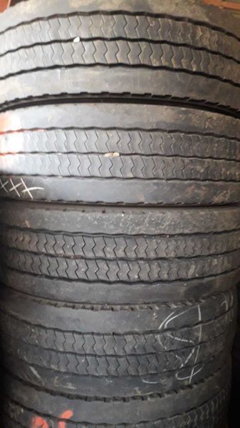 Шина 275/70R22.5 Bridgestone (замена 9.00R20) скат майже НОВА