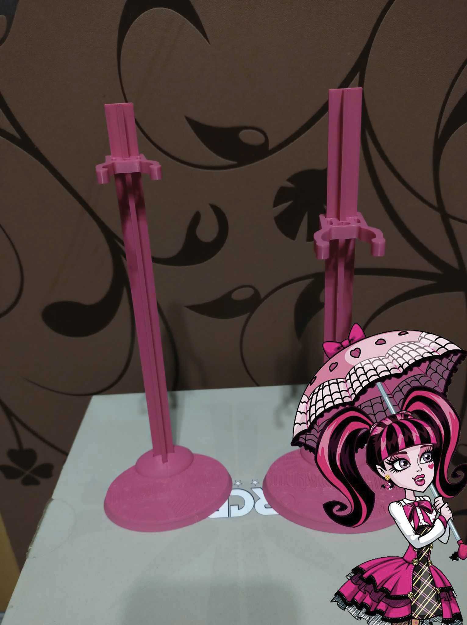 Stojaki dla lalek Monster High