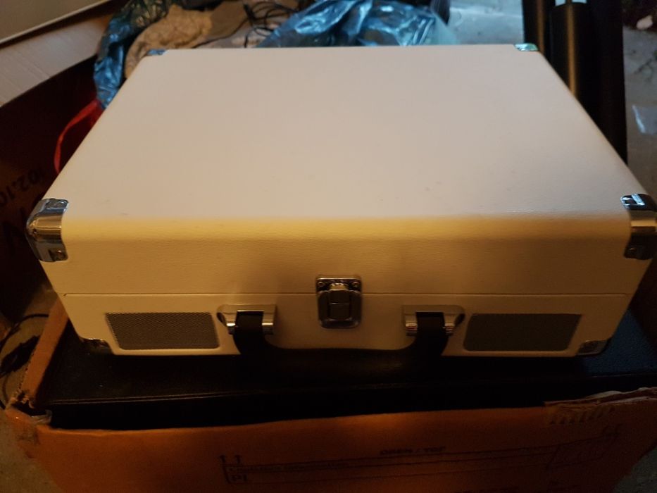Gramofon walizkowy z bluetooth