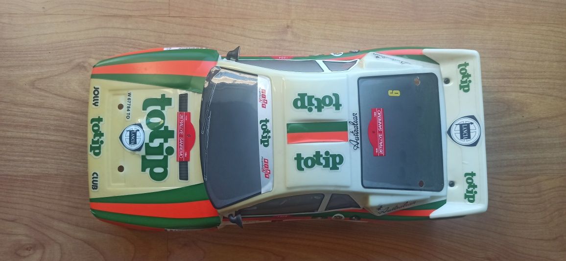 Carro telecomandado rally