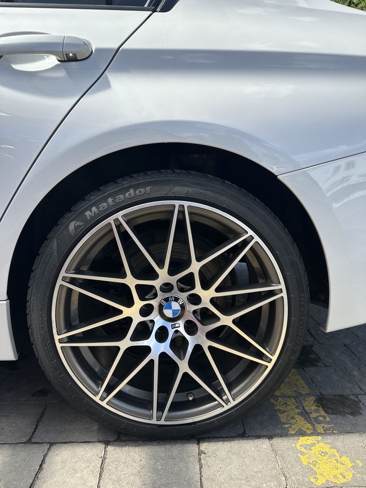 Bmw 328i 2015 замінений цеп і помпа 20к назад повністю обслужений авто