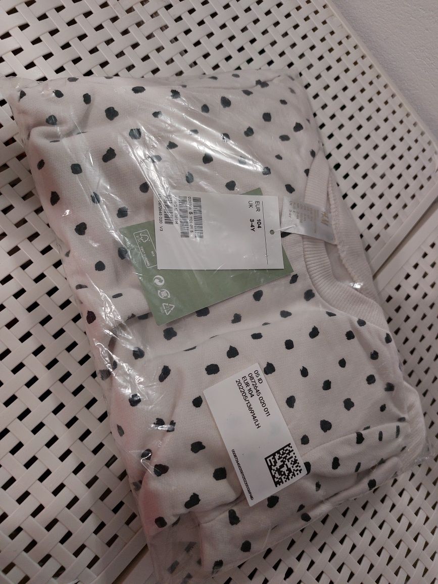 Komplet dresowy dres dziecięcy H&M 104cm. Nowy.
