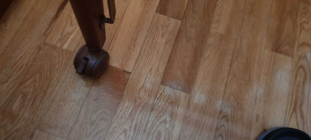 Berço em madeira maciça