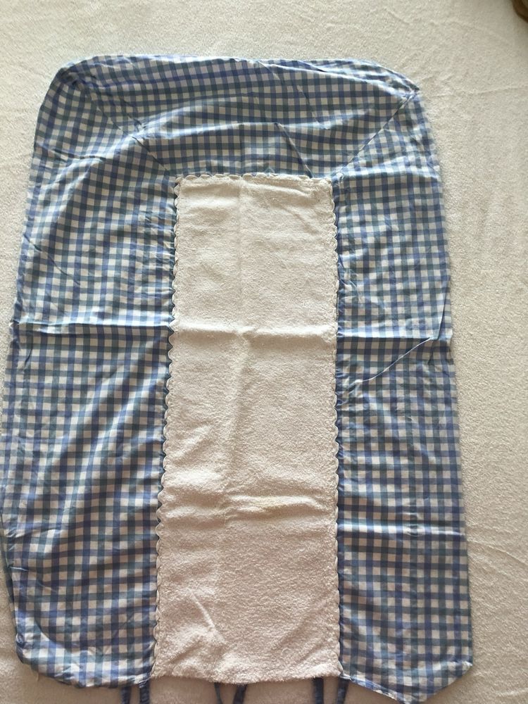 Lençois e protetor para cama de grades/berço