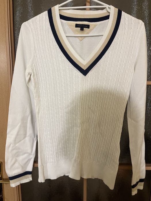 Damski sweter w serek, dekolt V Tommy Hilfiger M