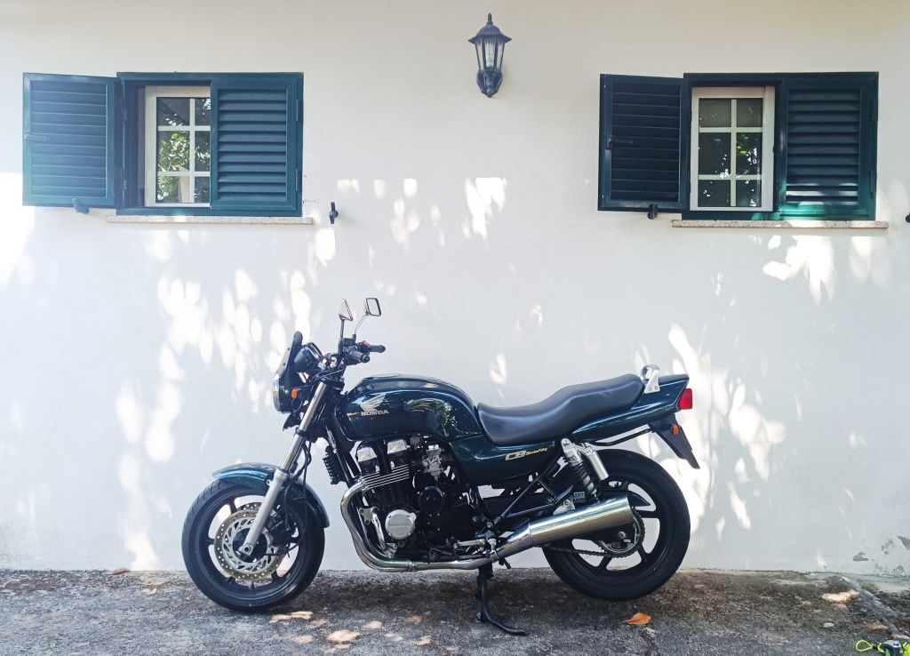 Honda CB750 Seven Fifty apenas 17mil kms muito estimada