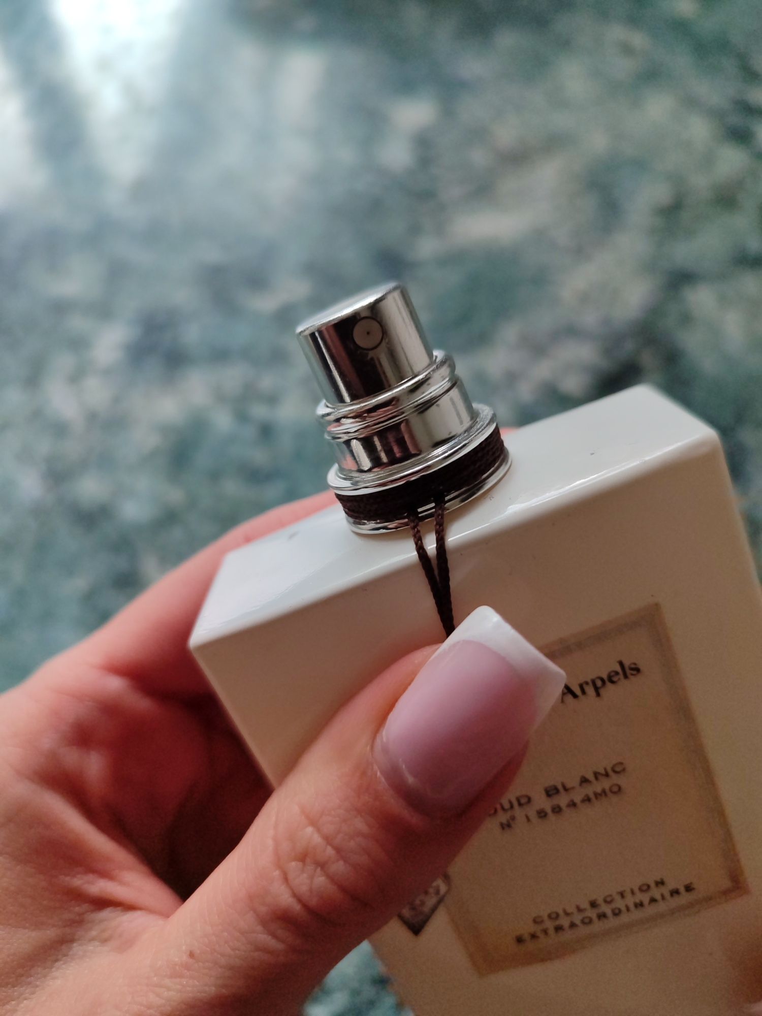 Van Cleef & Arpels Collection Extraordinaire Oud Blanc