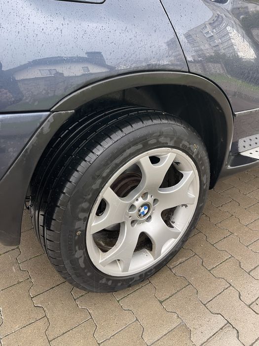 Продам Bmw x5 e53