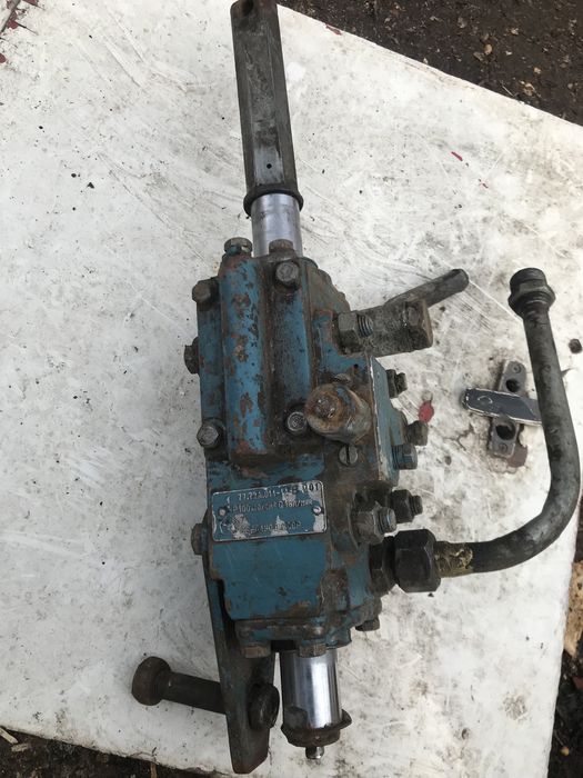 Гідропідсилювач дт-75(сервомеханізм зчеплення)