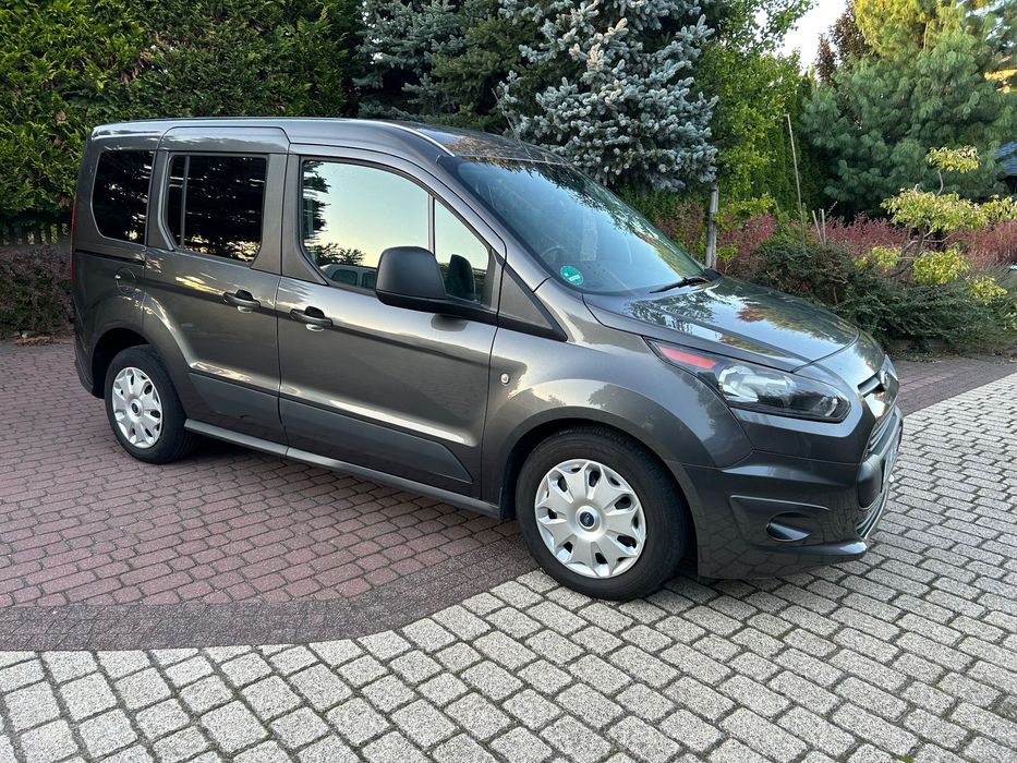 Ford Tourneo Connect sprowadzony z Niemiec bez wkładu