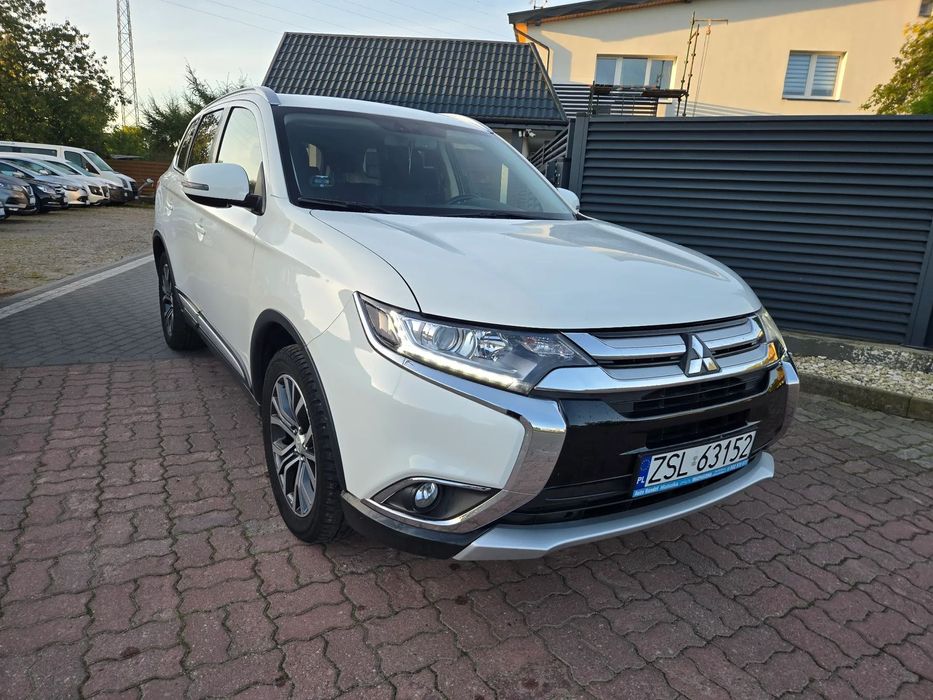 Mitsubishi Outlander Świeżo sprowadzony/ Cena za auto juz zarejestrowane w Polsce.