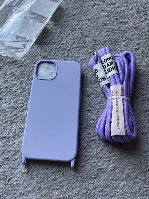 Etui na telefon i phone 13