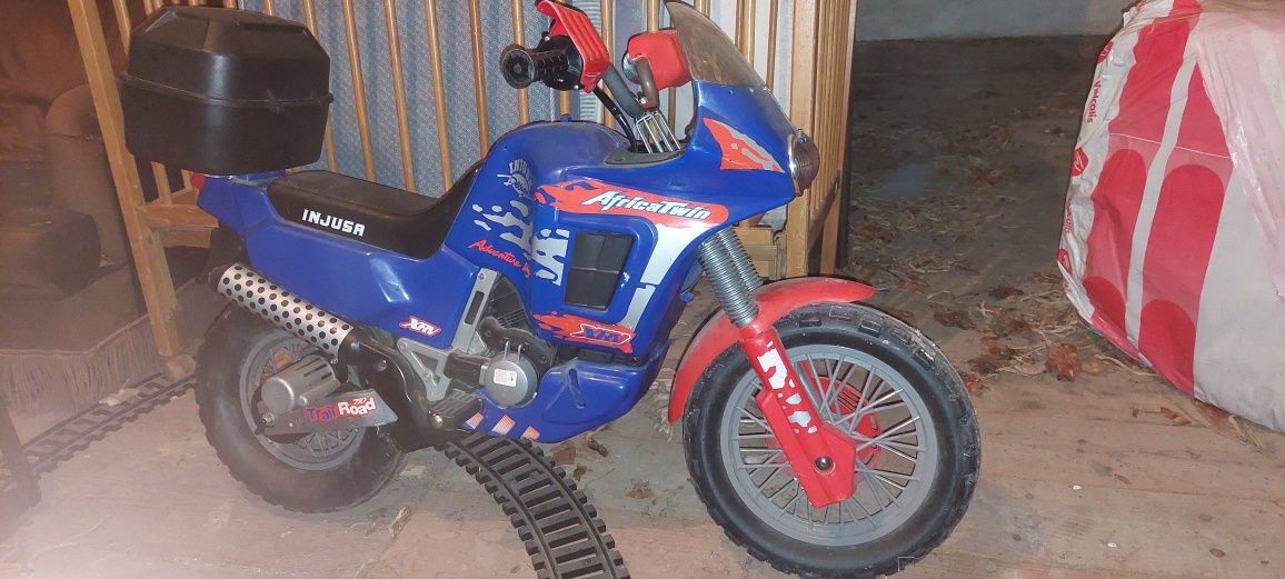 Vendo moto bateria