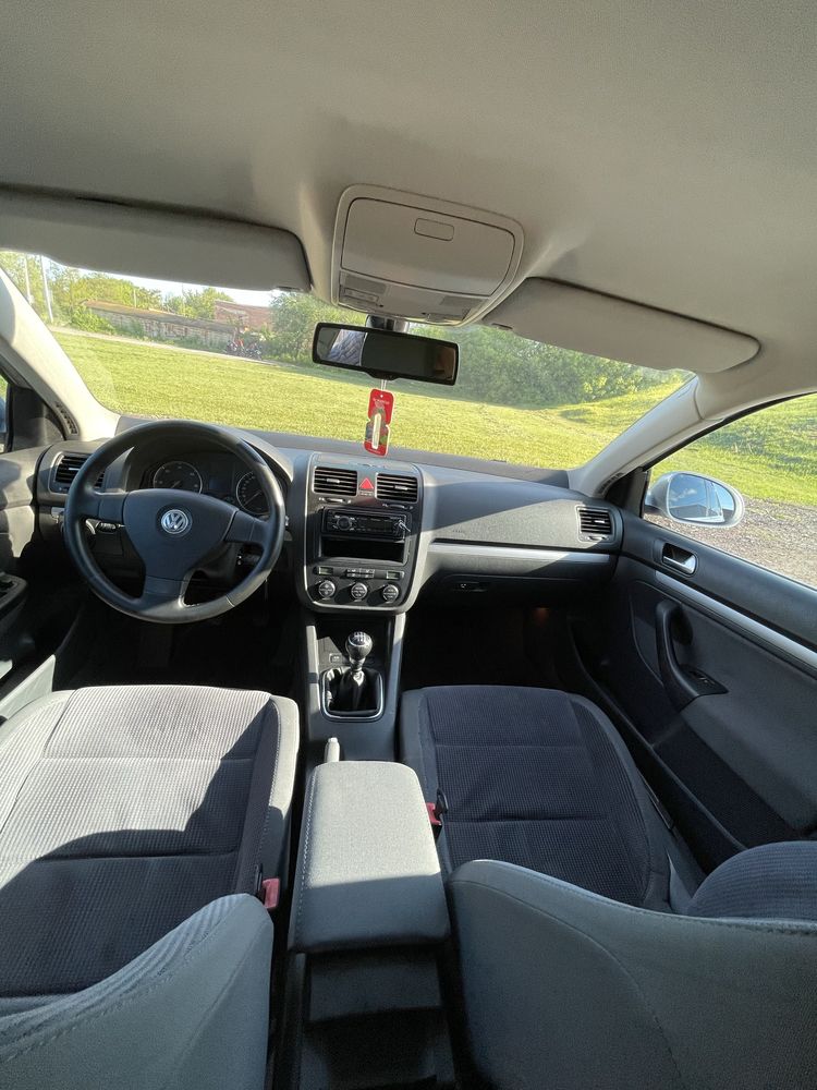 Volkswagen Jetta 2.0 tdi