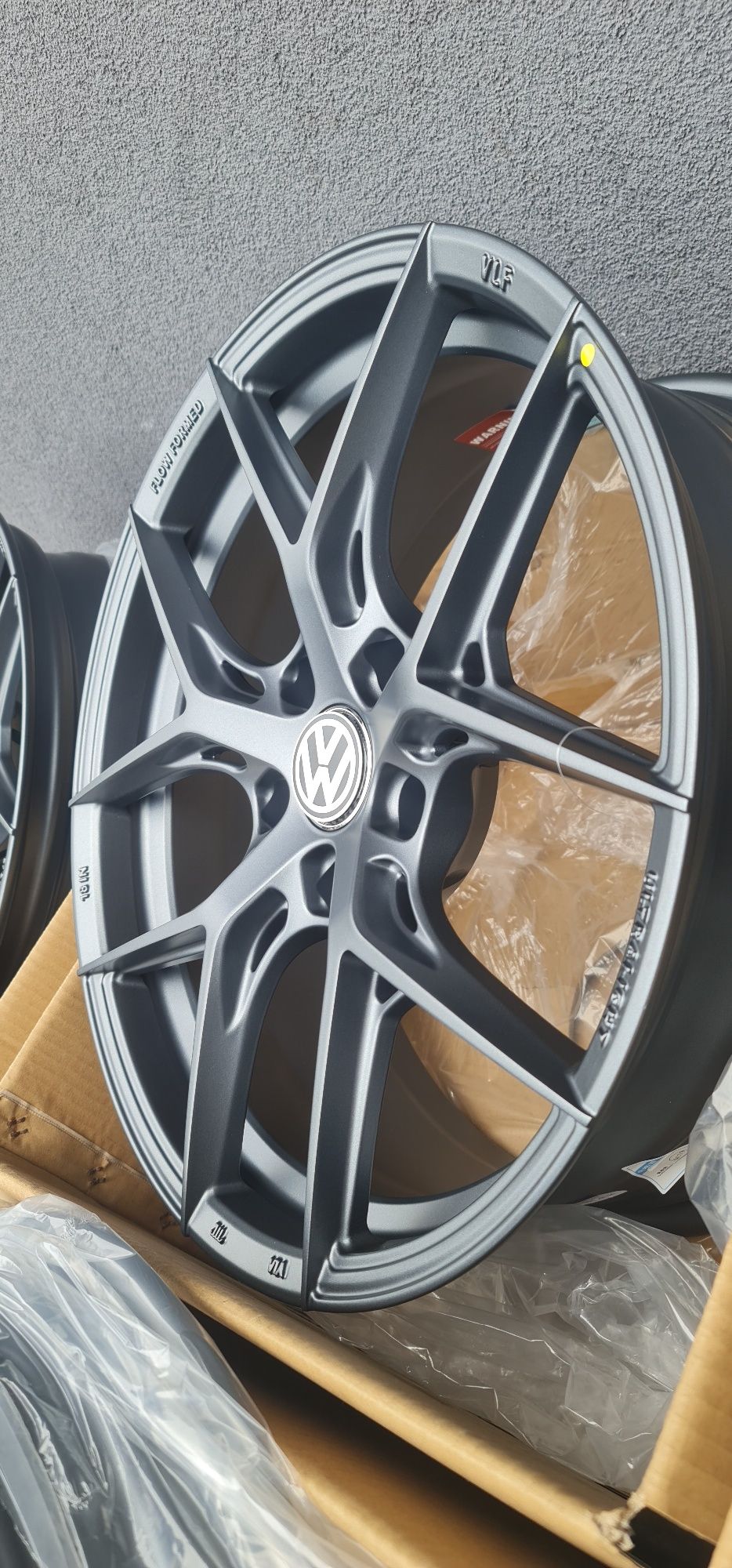 "18 5x120 Bmw Opel Vw T5 T6 Nowe