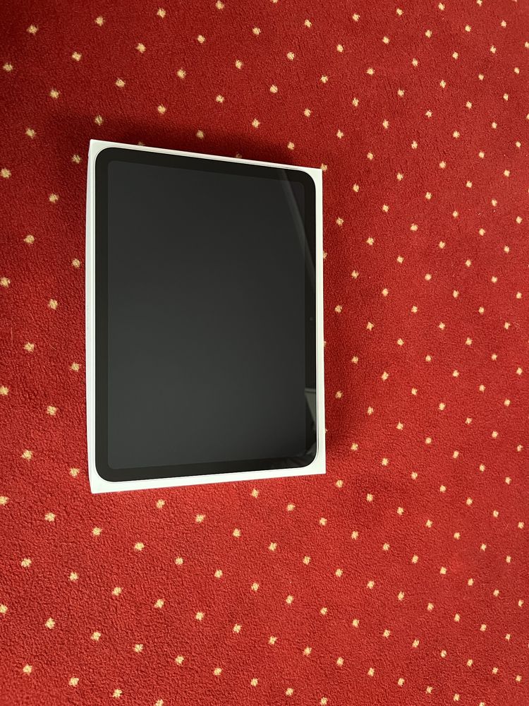 iPad 10 Wi-Fi 64GB A2696 z oryginalnym etui Apple