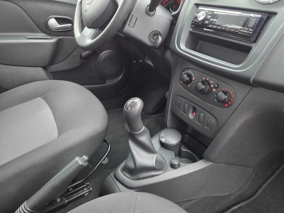 Стан нового авто!!! Dacia Logan 2015. Не битий. Не фарбований.