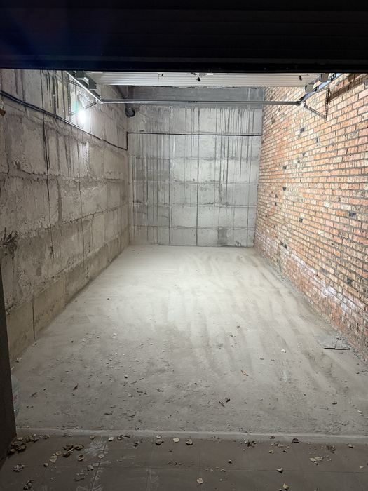 Здам гараж по вулиці Степана Бандери 32