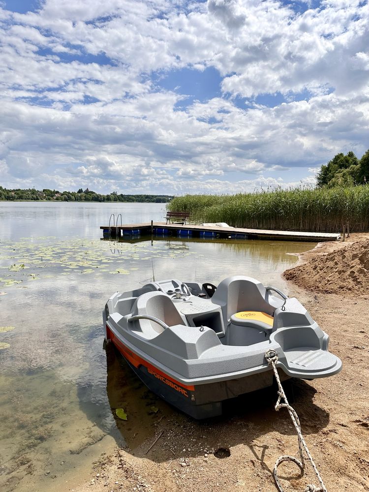 Dom Mazury, z własną linią brzegową