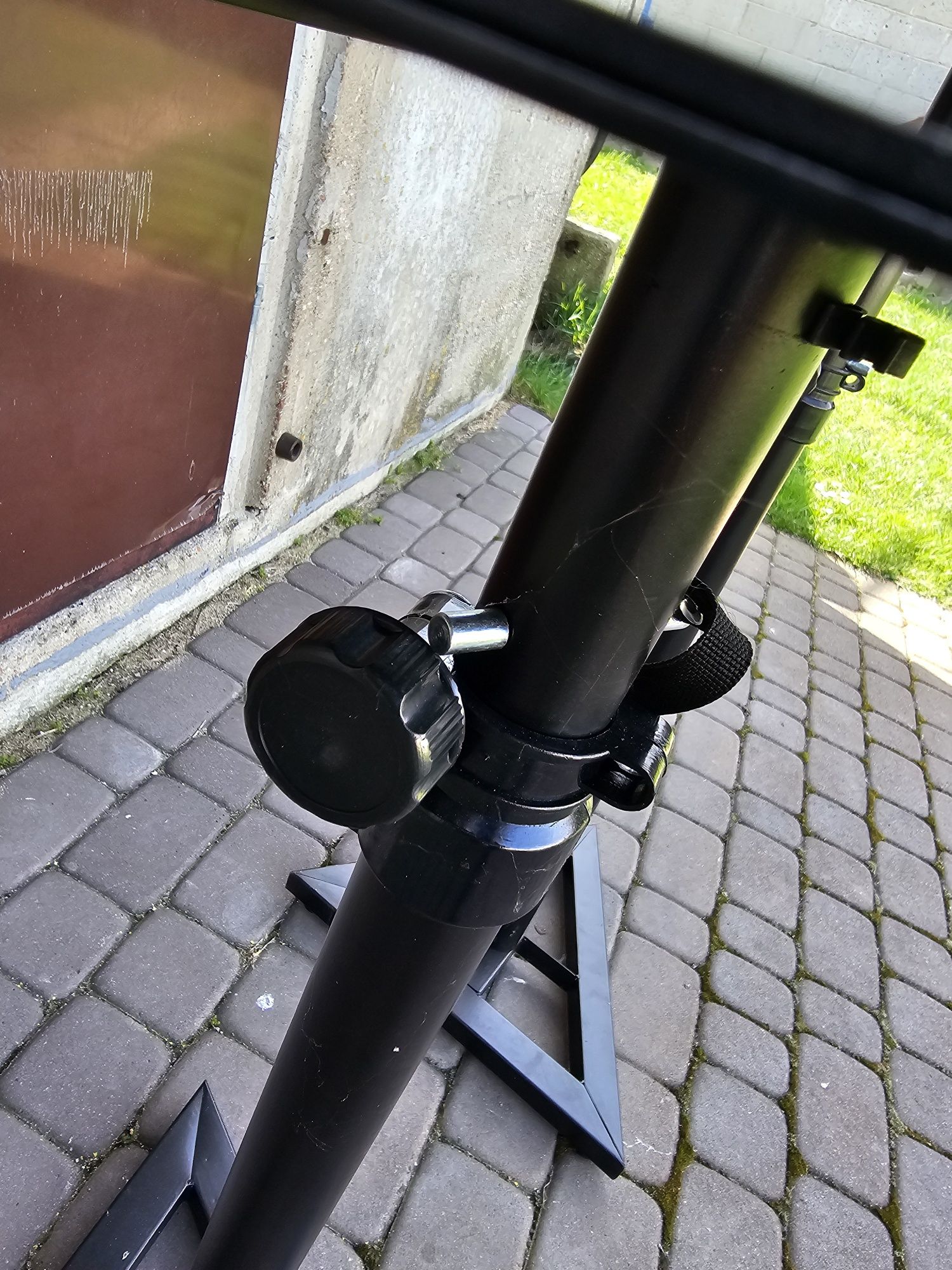 Stojaki standy pod kolumny monitory Proel KP840