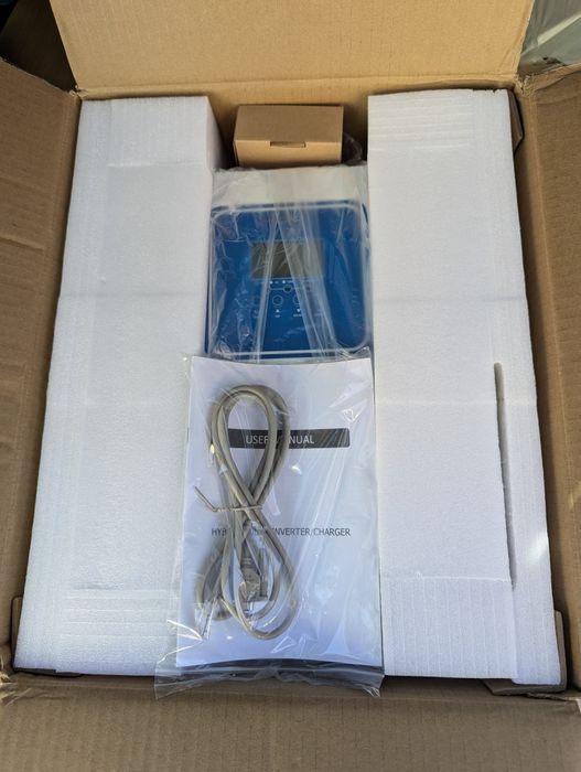 Гібрідний  інвертор Easun 12v 2000w