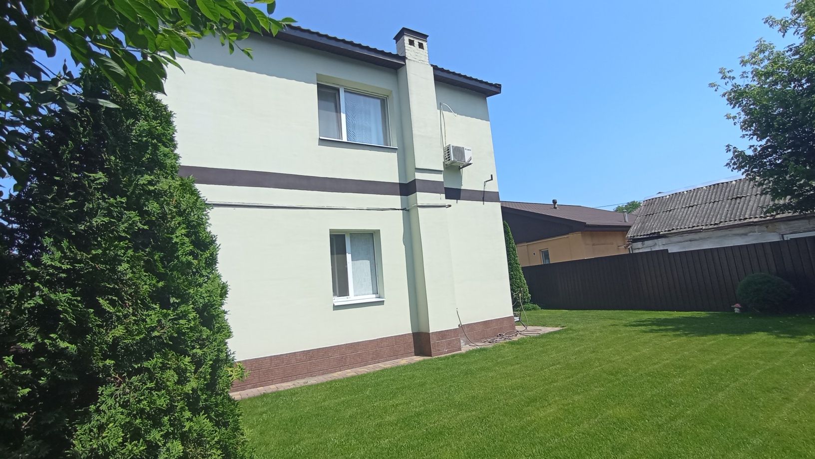 Продам дом/ Слобожанский/ Изумрудная/