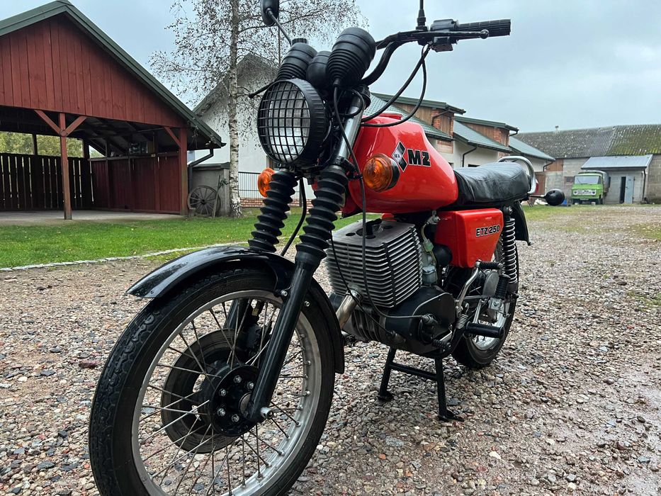 ETZ 250 motocykl