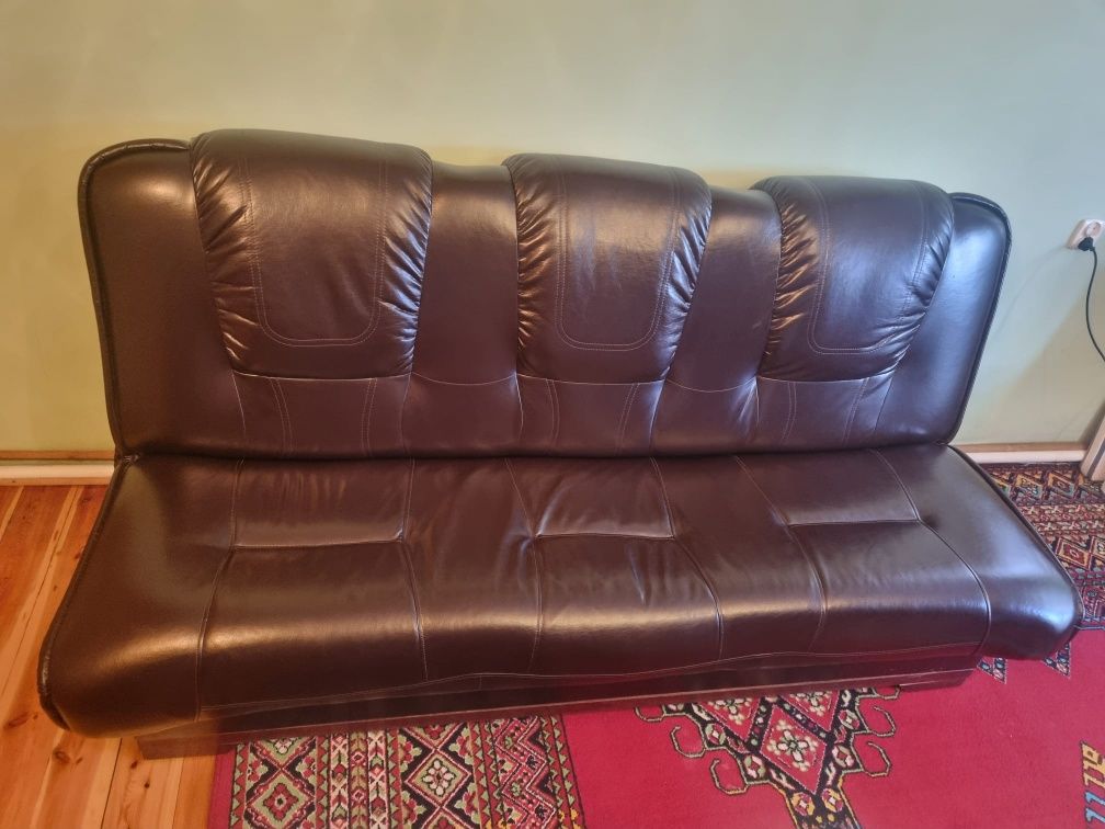 Kanapa sofa rozkładana dwuosobowa JAK NOWA brąz