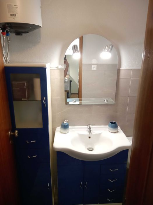 Arrenda-se Estudio T-0  no centro de Almeirim.