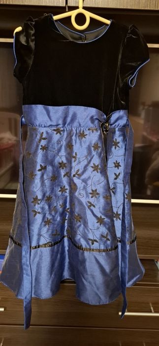 Карнавальні плаття