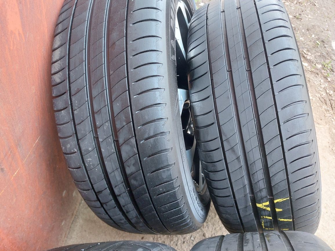 Диски Nissan Qashqai 5х114.3 R18 та літня гума 215/55R18 95H.