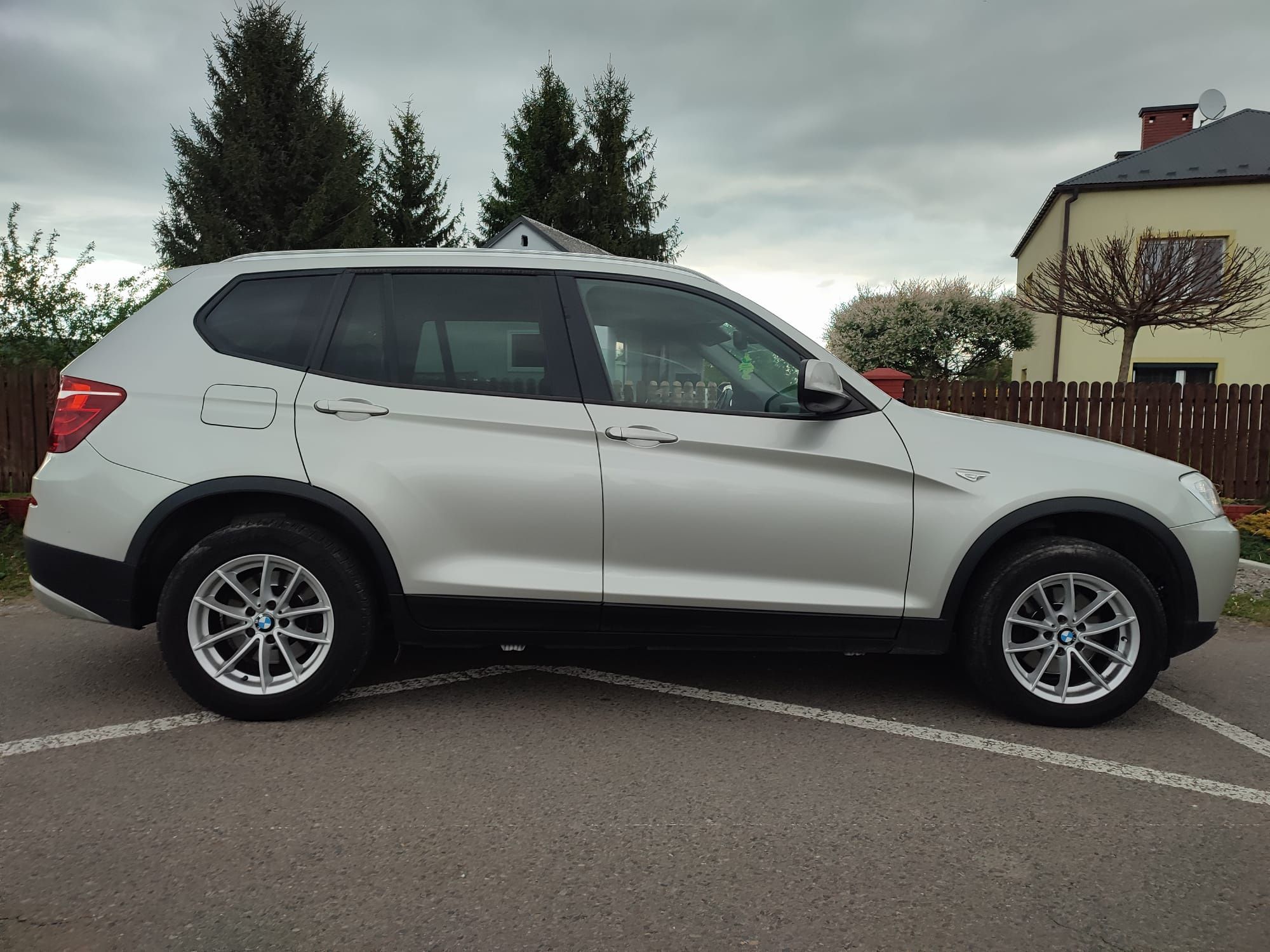 BMW X3 f25 2012 rok 2 litry 163 km