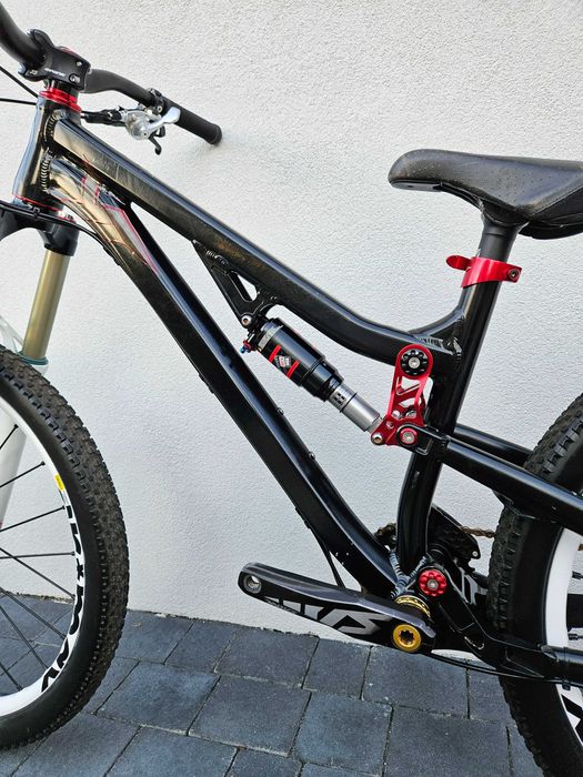 YT Play slope dirt BOS Saint X0