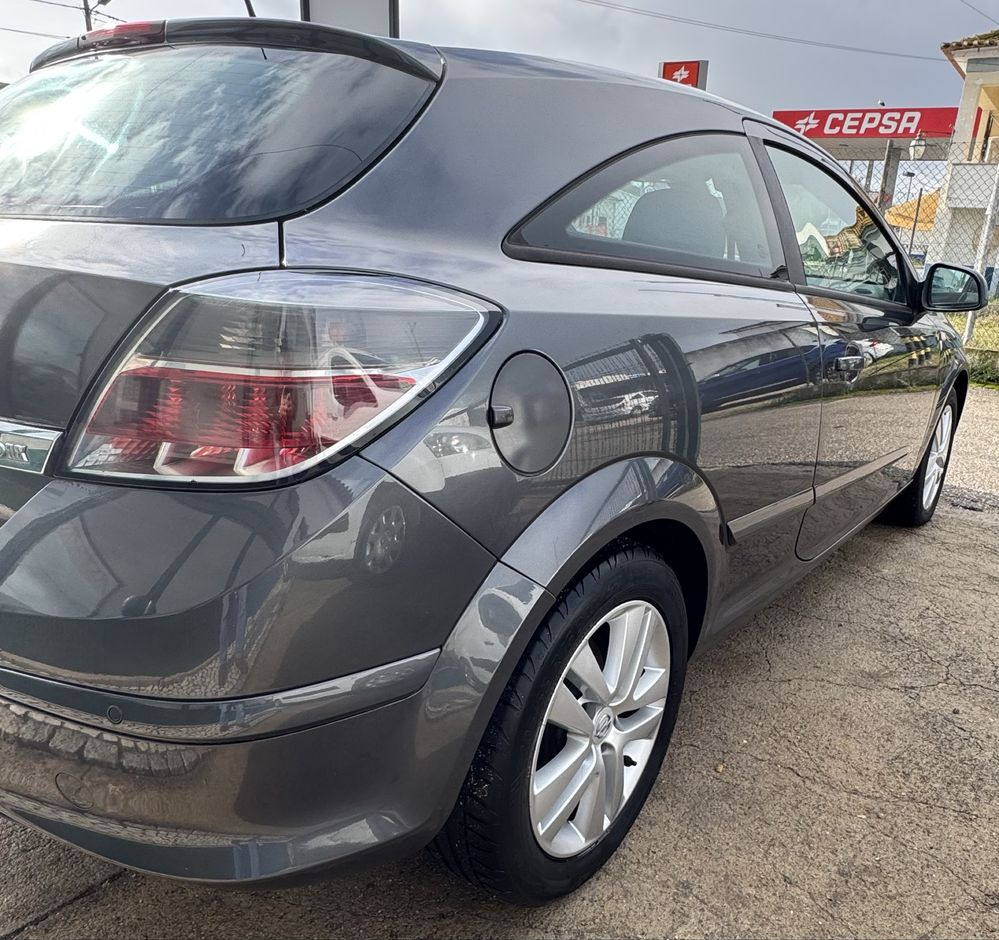 Opel Astra 1.7 GTC