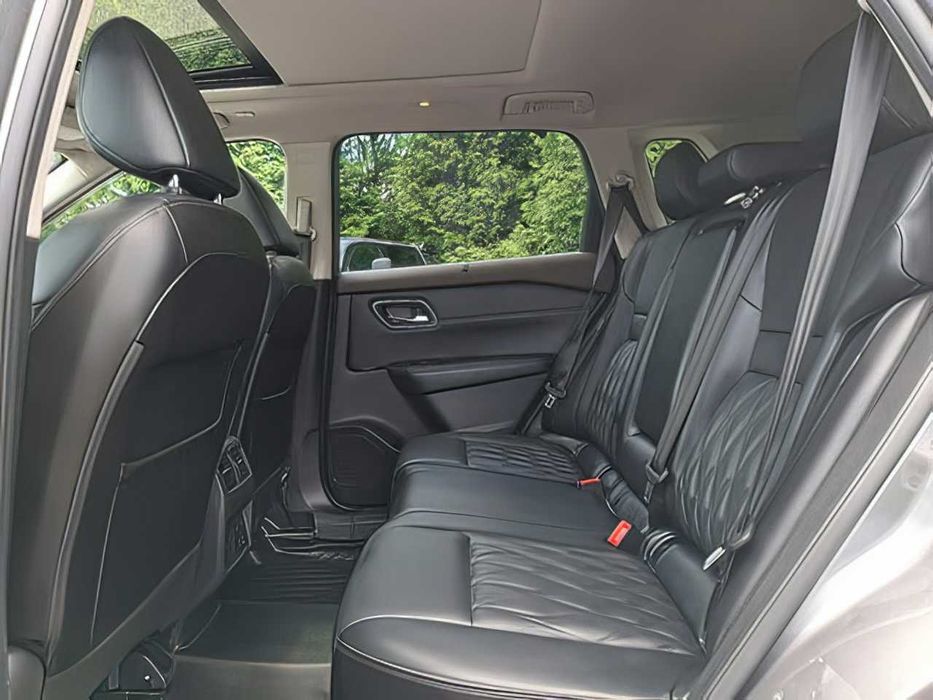 Nissan Rogue      2022