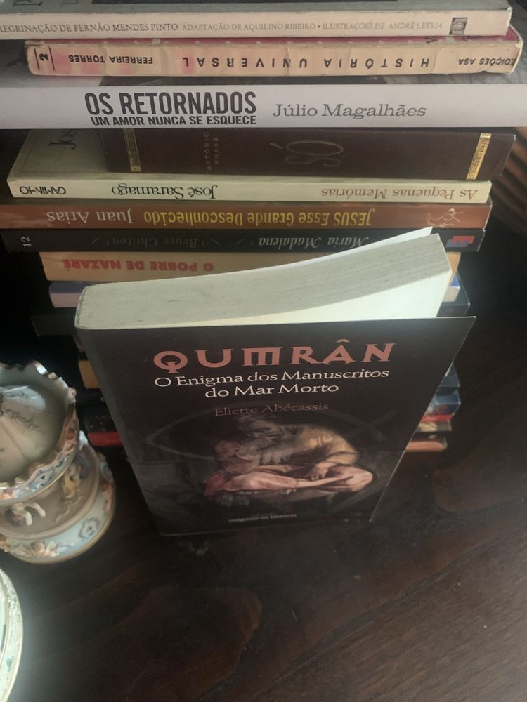 Vários livros, em excelente estado de  preservação!!!