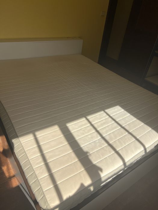 Colchão de molas azul e branco 160x200