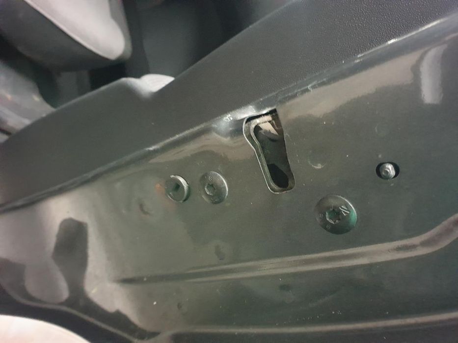 Fechadura / fecho porta trás direito CITROËN C4 Cactus