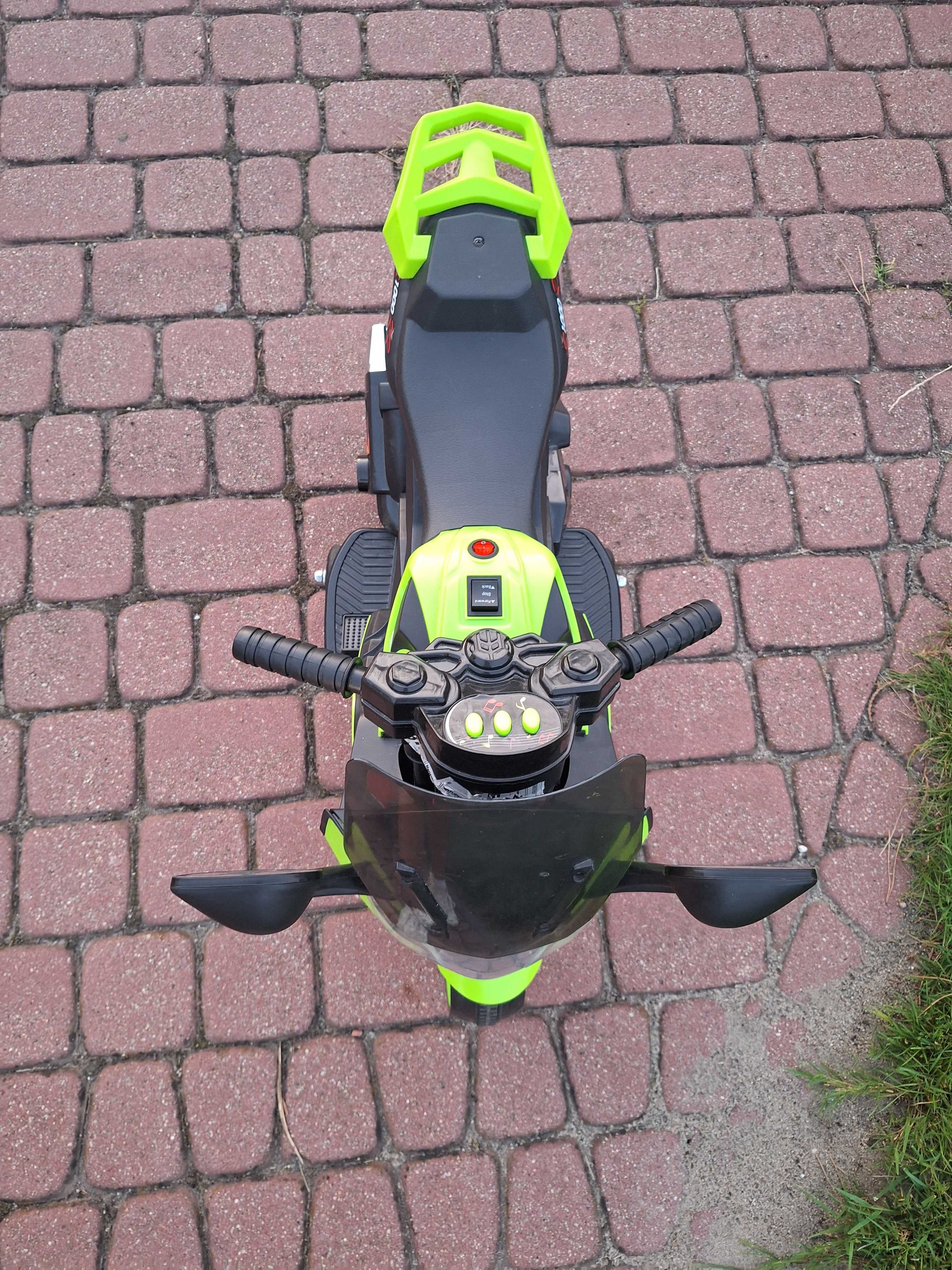Motorek elektryczny