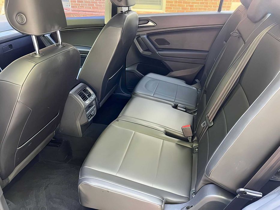 Volkswagen Tiguan      2018