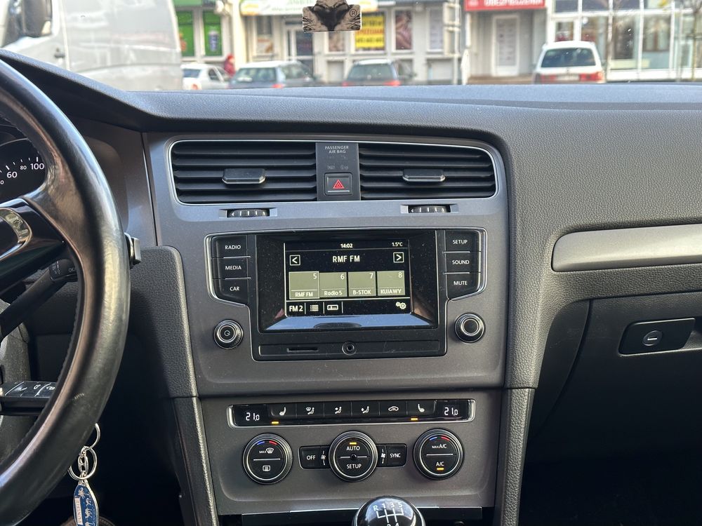 Wynajem Volkswagen Golf 7 krótkoterminowy/długoterminowy