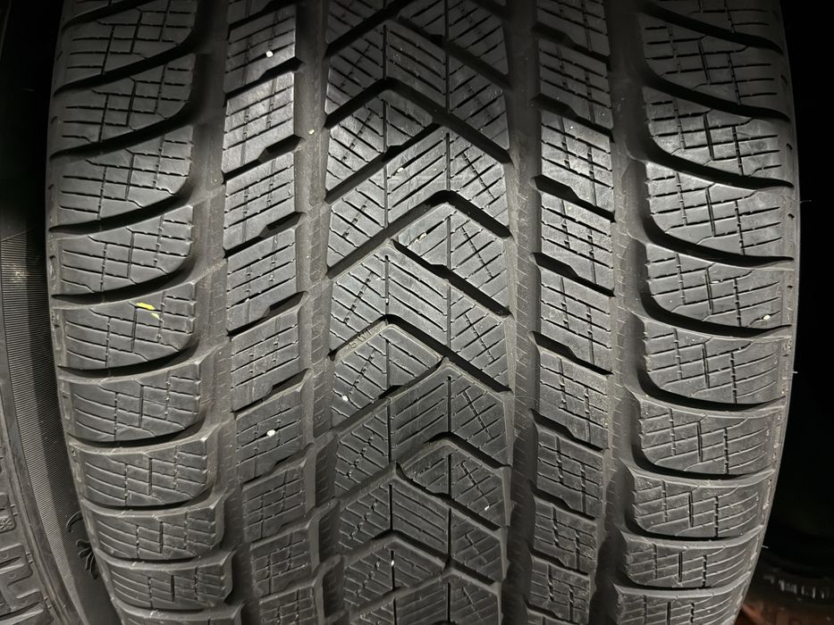 315/40 r 21 Pirelli 2 шт.