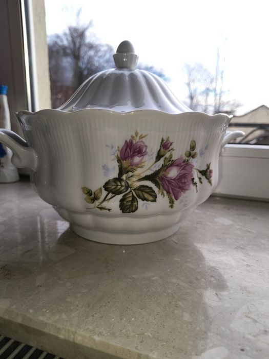 Piękna waza  na zupę Wałbrzych