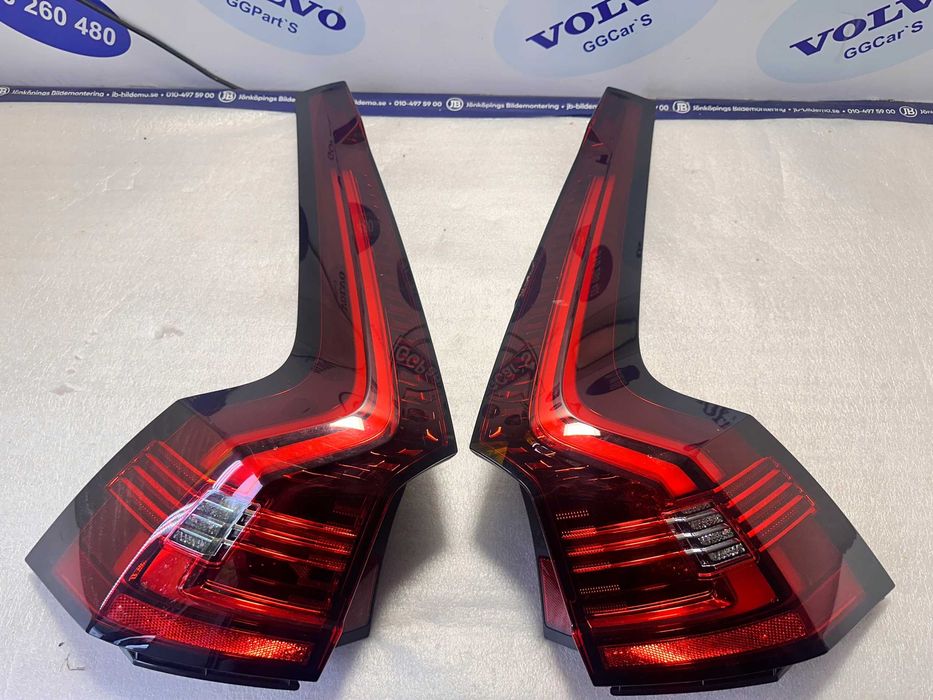 Volvo V90 II Фари задні
