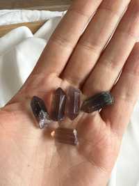 Fluoryt - kamienie w kształcie ołówka mini