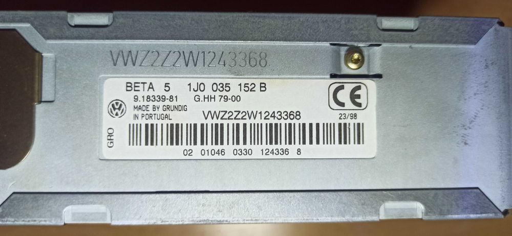 Oryginalne radio samochodowe Passat b5 + kod