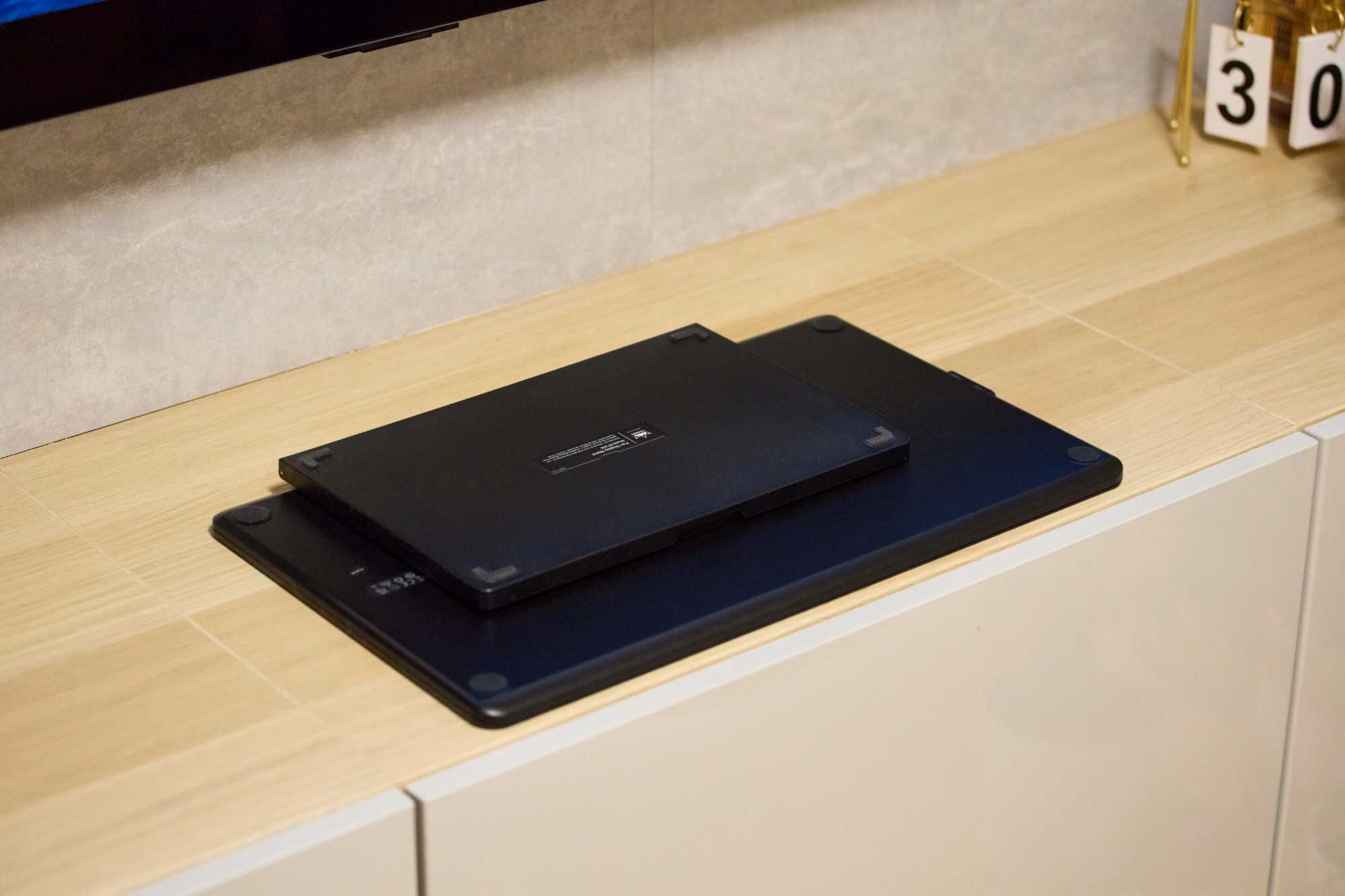 Ekran Tablet graficzny usb-c Huion Kamvas 16 (2021)