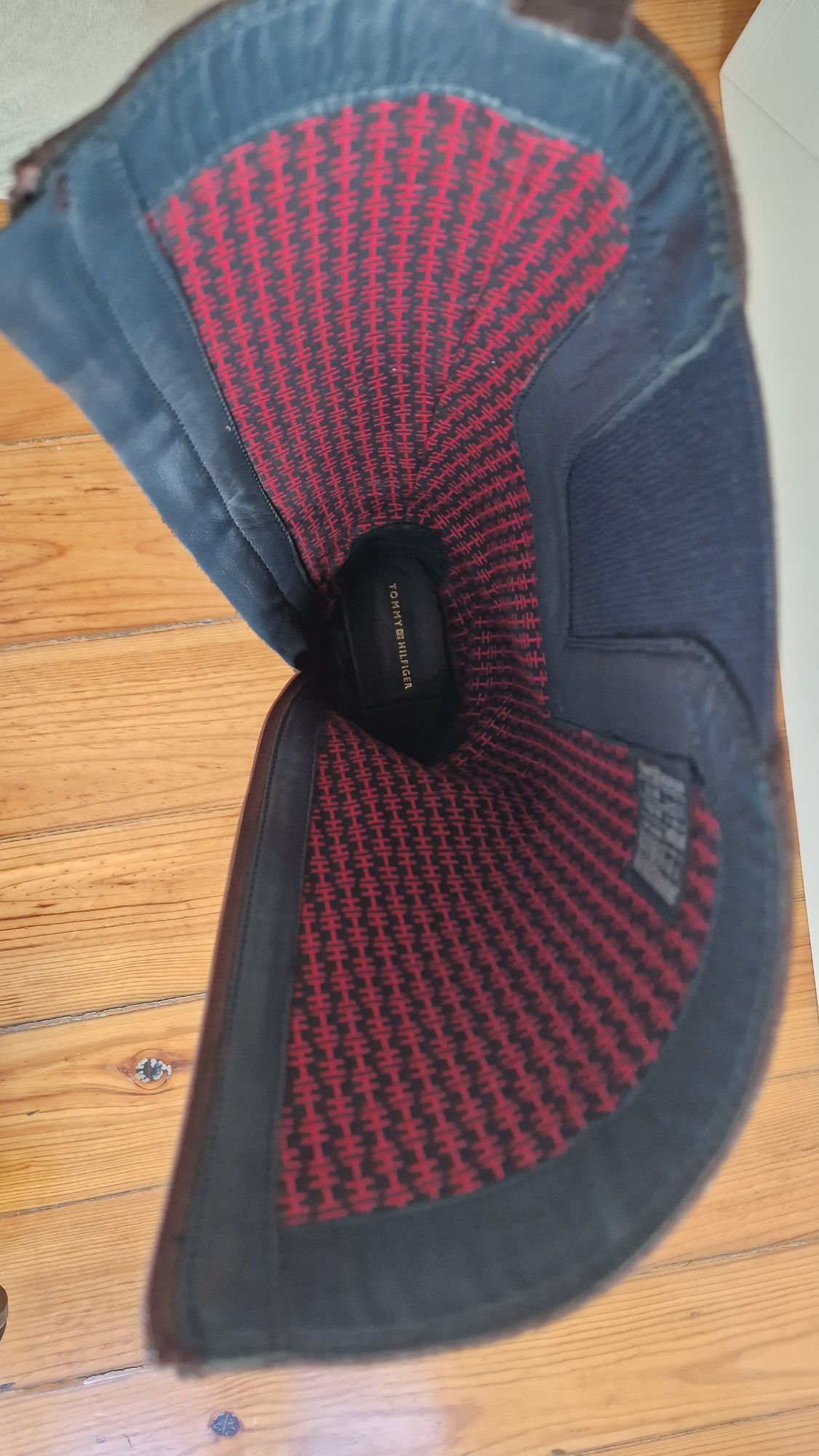 Botas cano alto Tommy Hilfiger 39 castanho camurça