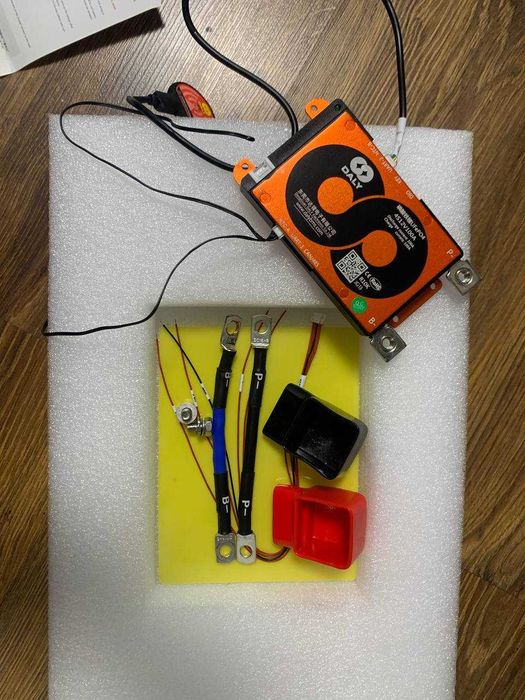 Комплект 4 нових LifePO4 3.2V 100ah комірки + BMS плата